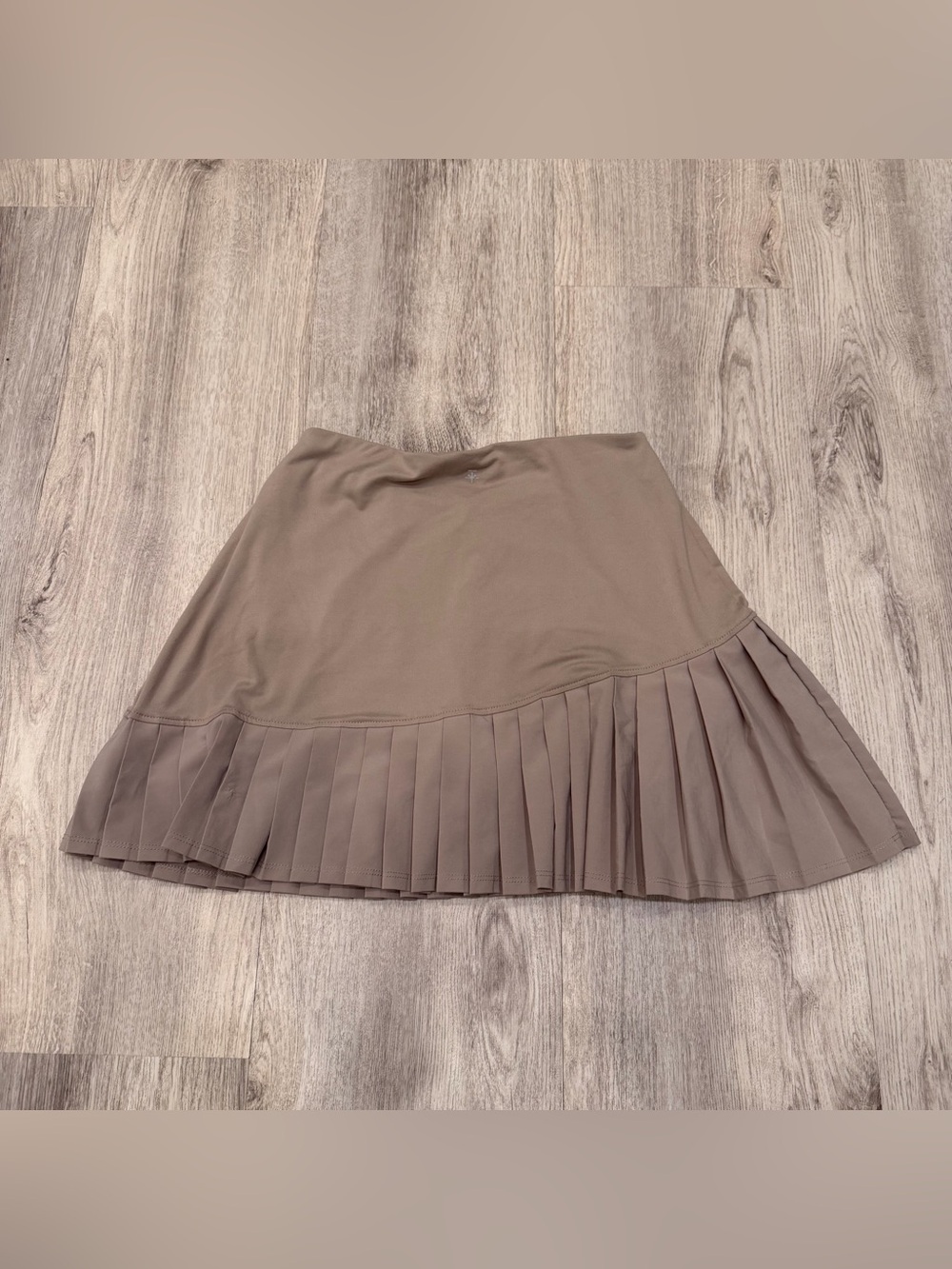 Soybu Taupe Pleated Athletic Skort Size Small Tennis Golf Pickleball - Picture 3 of 3
